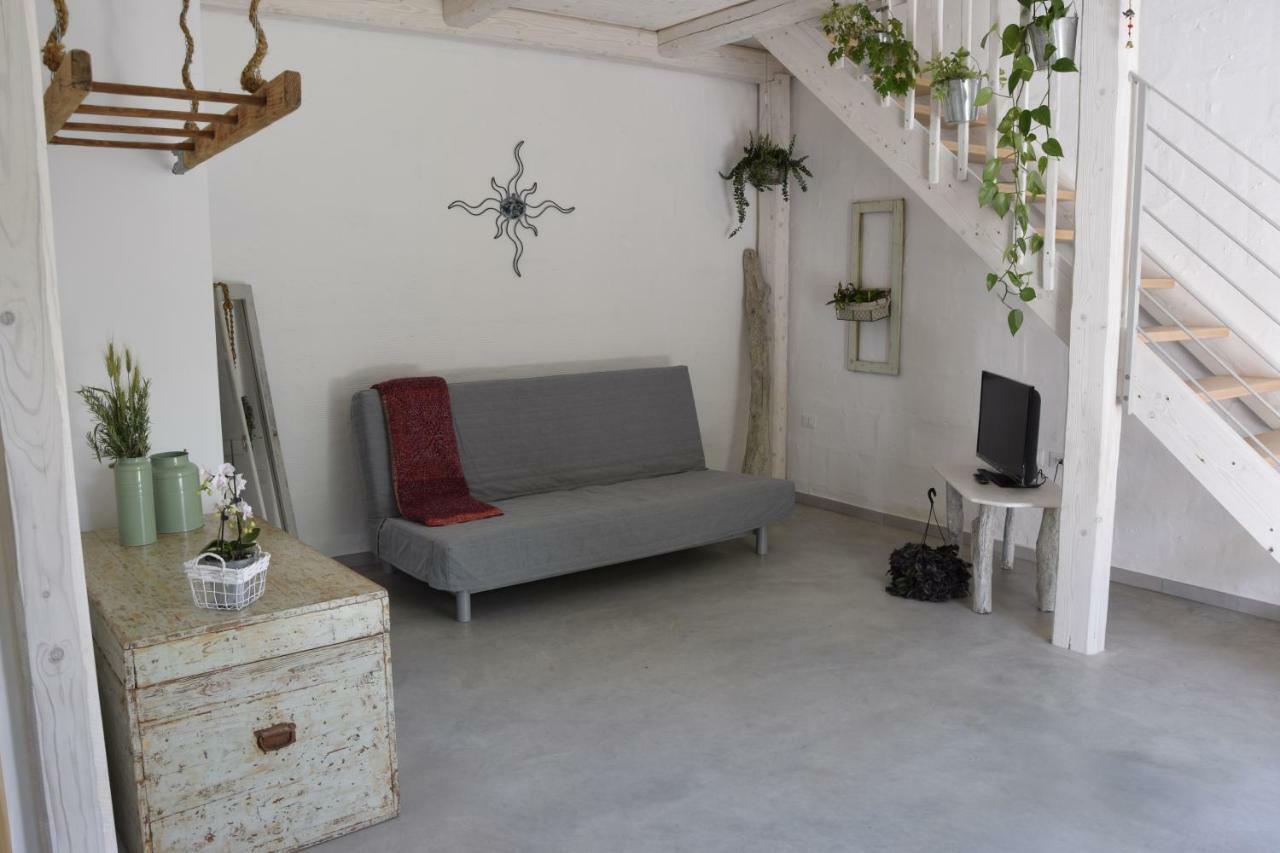 Capannone111 Bed & Breakfast Castiglione di Ravenna Ngoại thất bức ảnh